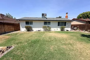 9313 Emily St, Elk Grove, CA 95624 - Photo 10