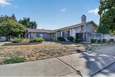 8439 Loire Court, Stockton, CA 95209 - Photo 36