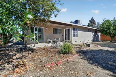 8439 Loire Court, Stockton, CA 95209 - Photo 32