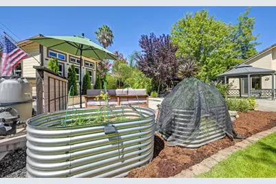 5825 Oak Place Court, Fair Oaks, CA 95628 - Photo 62