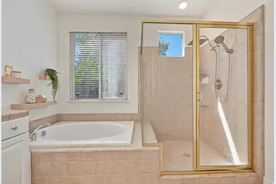 5825 Oak Place Court, Fair Oaks, CA 95628 - Photo 32