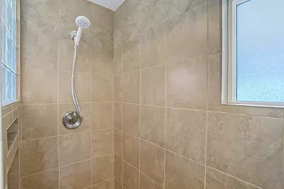 8908 Twin Falls Drive, Sacramento, CA 95826 - Photo 24