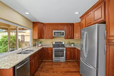 8908 Twin Falls Drive, Sacramento, CA 95826 - Photo 12