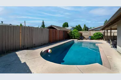 8908 Twin Falls Drive, Sacramento, CA 95826 - Photo 32