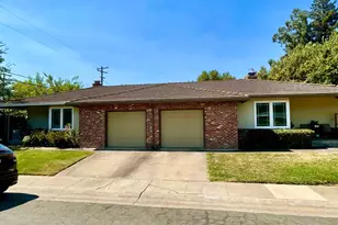 836 Bell Air Dr, Sacramento, CA 95822 - Photo 2