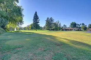 2 Country Club Dr, El Macero, CA 95618 - Photo 16
