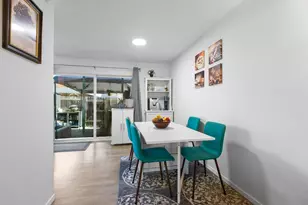 7706 La Mancha Way, Sacramento, CA 95823 - Photo 8