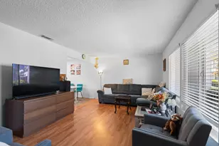 7706 La Mancha Way, Sacramento, CA 95823 - Photo 4