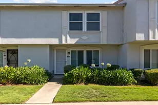 7706 La Mancha Way, Sacramento, CA 95823 - Photo 2