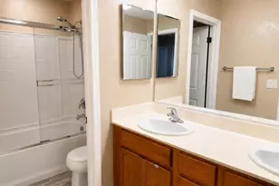 7505 Splendid Way, Elk Grove, CA 95758 - Photo 18