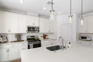 8021 Gwinn Cir, Elk Grove, CA 95757 - Photo 18