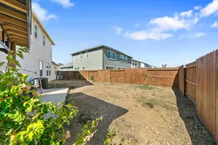8021 Gwinn Cir, Elk Grove, CA 95757 - Photo 52
