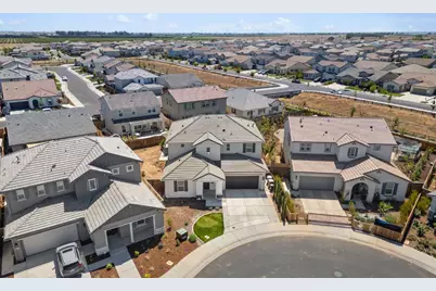 8021 Gwinn Circle, Elk Grove, CA 95757 - Photo 56