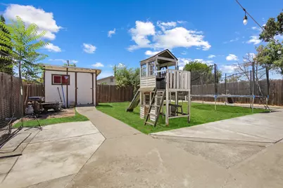 631 S Oro Avenue, Stockton, CA 95215 - Photo 30