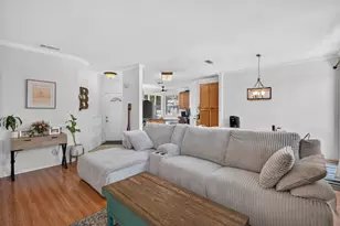 9024 Beryl Creek Way, Elk Grove, CA 95758 - Photo 6