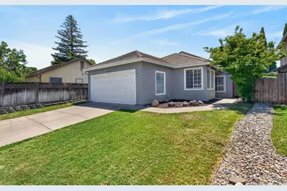 9024 Beryl Creek Way, Elk Grove, CA 95758 - Photo 2