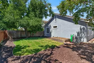 9024 Beryl Creek Way, Elk Grove, CA 95758 - Photo 30