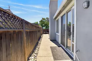 9024 Beryl Creek Way, Elk Grove, CA 95758 - Photo 32