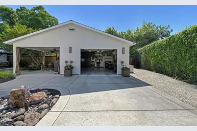 1725 50th Street, Sacramento, CA 95819 - Photo 36