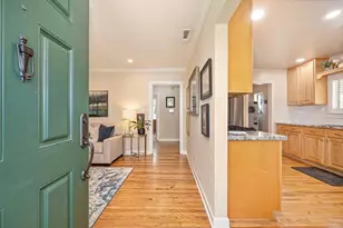 1725 50th St, Sacramento, CA 95819 - Photo 8