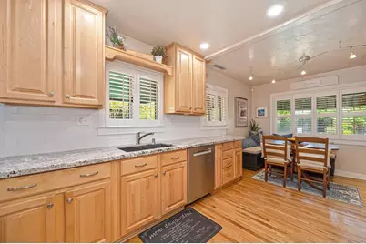 1725 50th Street, Sacramento, CA 95819 - Photo 16