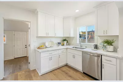 1124 S Sacramento Street, Lodi, CA 95240 - Photo 10