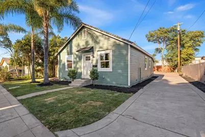 1124 S Sacramento Street, Lodi, CA 95240 - Photo 2