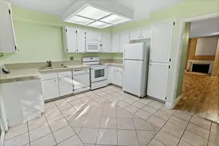 6753 Bertran Ct, Citrus Heights, CA 95621 - Photo 10