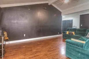 5621 Revelstok Dr, Sacramento, CA 95842 - Photo 8
