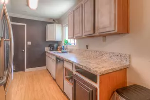 5621 Revelstok Dr, Sacramento, CA 95842 - Photo 10