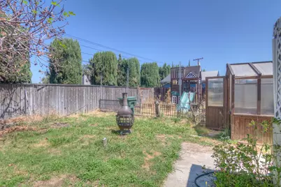 5621 Revelstok Drive, Sacramento, CA 95842 - Photo 16