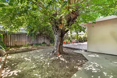 3931 Aberdeen Way, Sacramento, CA 95821 - Photo 16