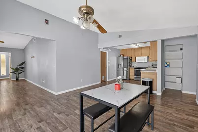 7711 Lakewood Park Drive, Sacramento, CA 95828 - Photo 16