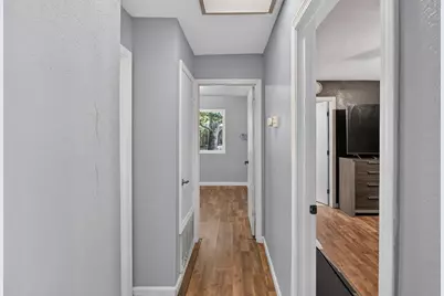 7711 Lakewood Park Drive, Sacramento, CA 95828 - Photo 18