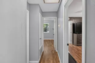 7711 Lakewood Park Dr, Sacramento, CA 95828 - Photo 18
