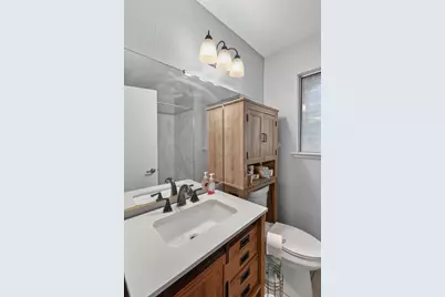 7711 Lakewood Park Drive, Sacramento, CA 95828 - Photo 28