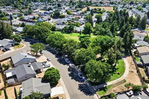 7711 Lakewood Park Dr, Sacramento, CA 95828 - Photo 44