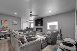 17107 Avenue 24, Chowchilla, CA 93610 - Photo 2