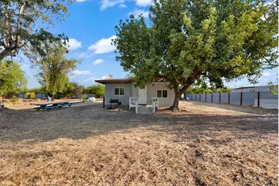 17107 Avenue 24, Chowchilla, CA 93610 - Photo 12