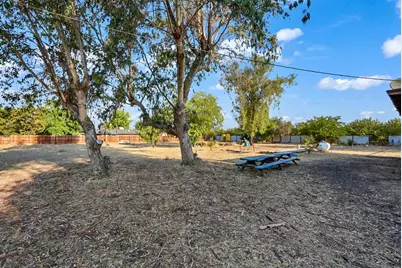 17107 Avenue 24, Chowchilla, CA 93610 - Photo 14