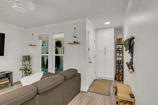 705 Roundtree Ct, Sacramento, CA 95831 - Photo 10