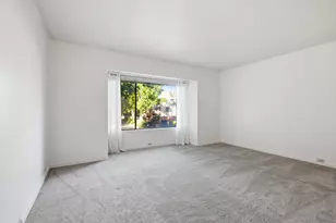 2202 Woodside Ln, Sacramento, CA 95825 - Photo 10