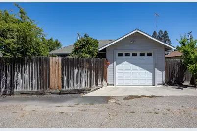 184 Stanislaus Ave, Oakdale, CA 95361 - Photo 28