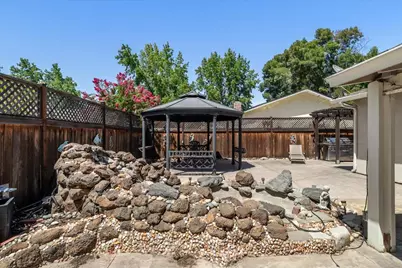1013 Landee Way, Modesto, CA 95355 - Photo 48