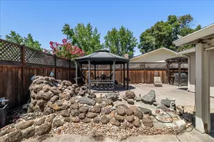 1013 Landee Way, Modesto, CA 95355 - Photo 48