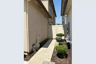 2125 Pleasant Grove Boulevard, Roseville, CA 95747 - Photo 4