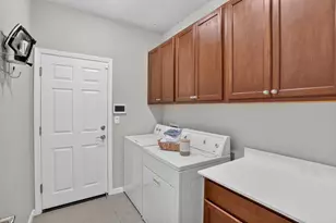 9968 Wagoner Wy, Elk Grove, CA 95757 - Photo 22