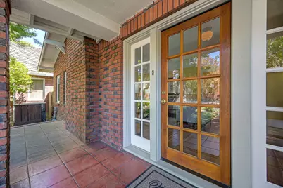 2400 Marshall Way, Sacramento, CA 95818 - Photo 8