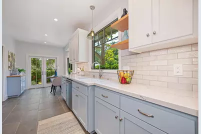 2400 Marshall Way, Sacramento, CA 95818 - Photo 24