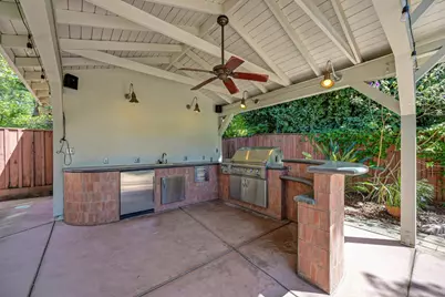 2400 Marshall Way, Sacramento, CA 95818 - Photo 56